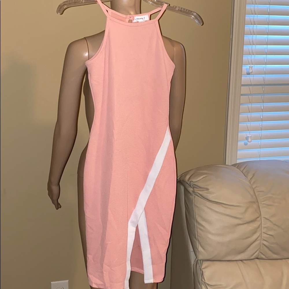 Pink and White Split Dress 💕🤍